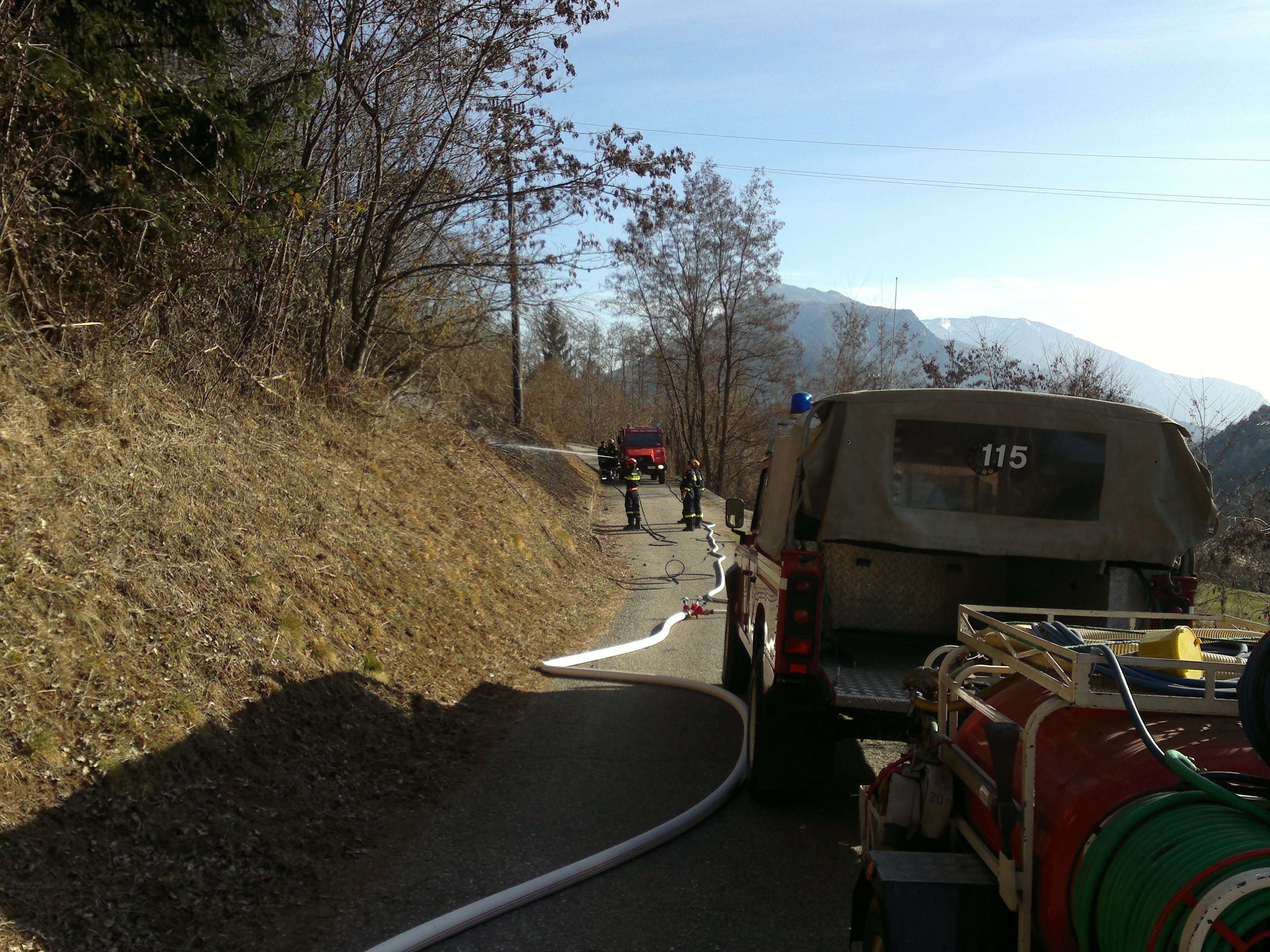 Incendio boschivo Barbaniga